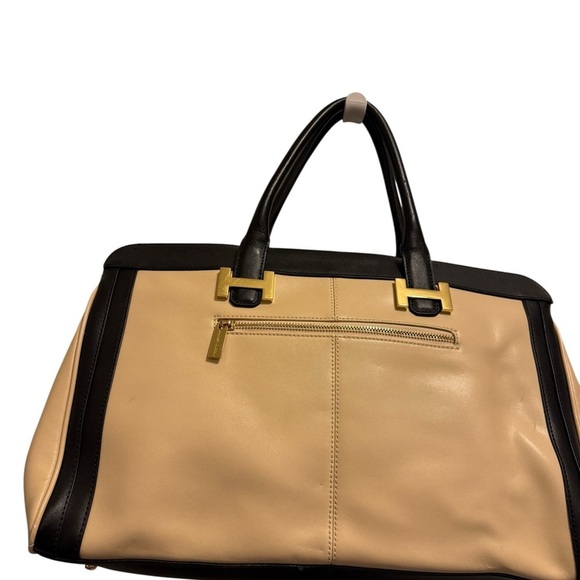 Elegant CHARLES JOURDAN Black and Tan leather Women's Handbag in good condition - Picture 11 of 16